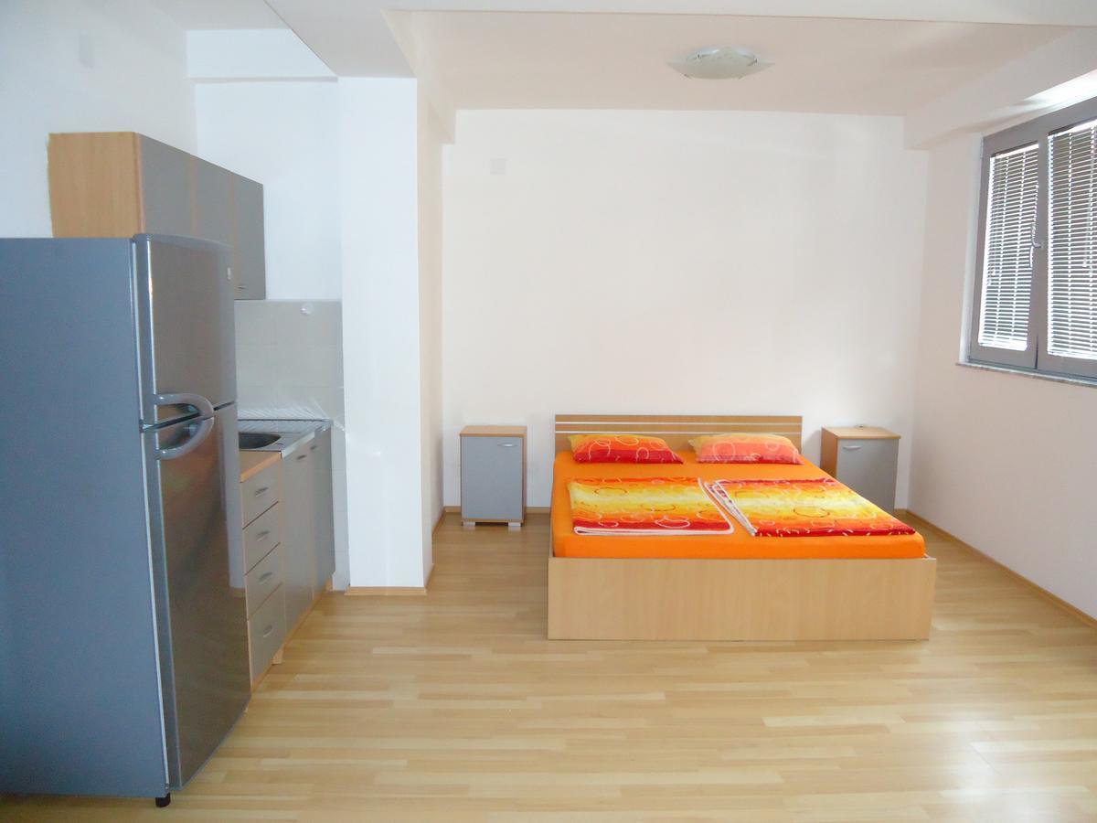 Apartments Stefanel Ohrid For Family And Couples Only エクステリア 写真